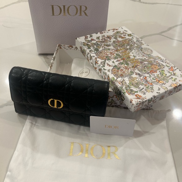 Dior Black Quilted Wallet - Picture 8 of 9